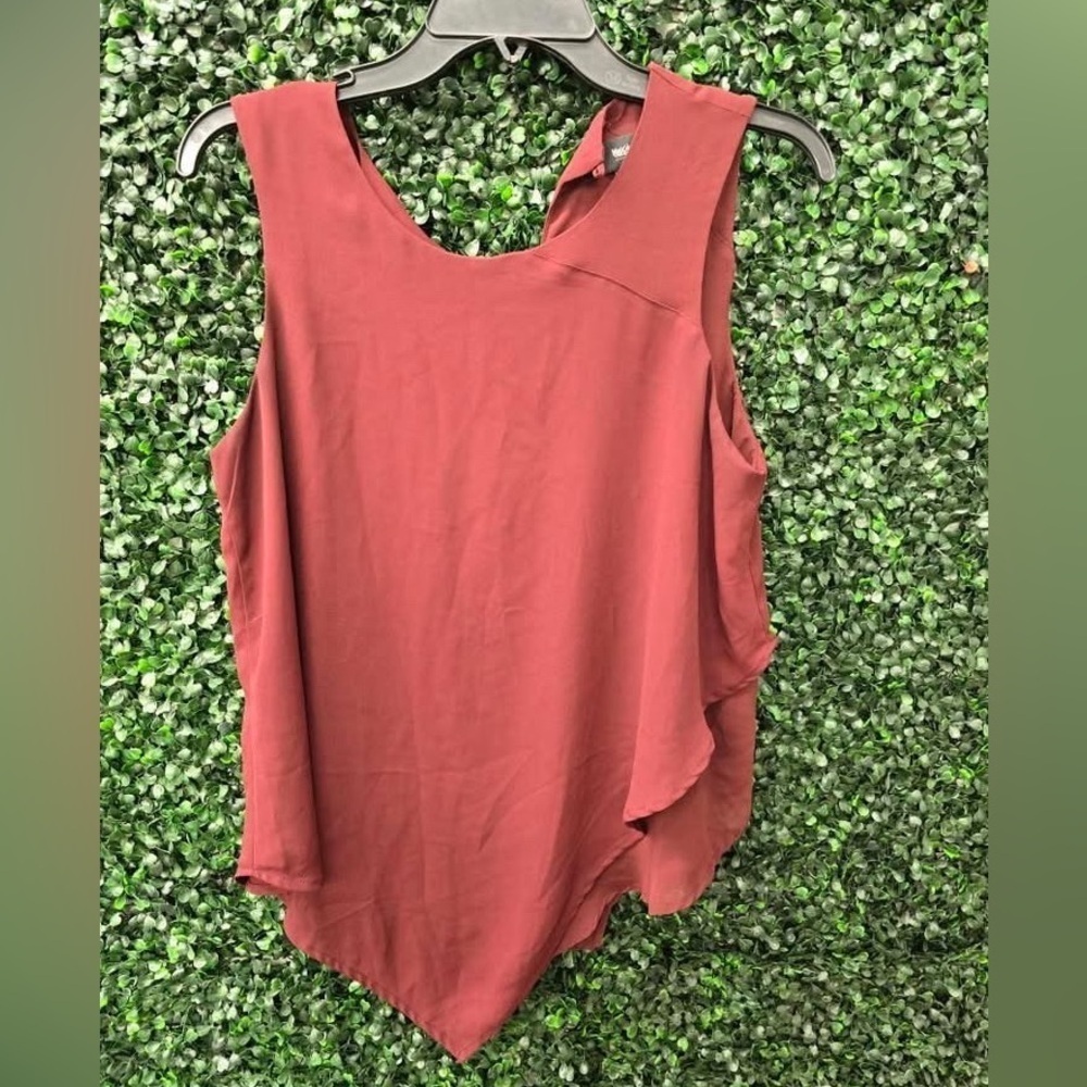 Mossino Burgundy Sleeveless Tank Top - Size Small!
